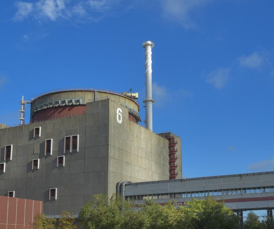 Як загрожує нещодавній теракт на Каховській ГЕС роботі Запорізької атомної електростанції