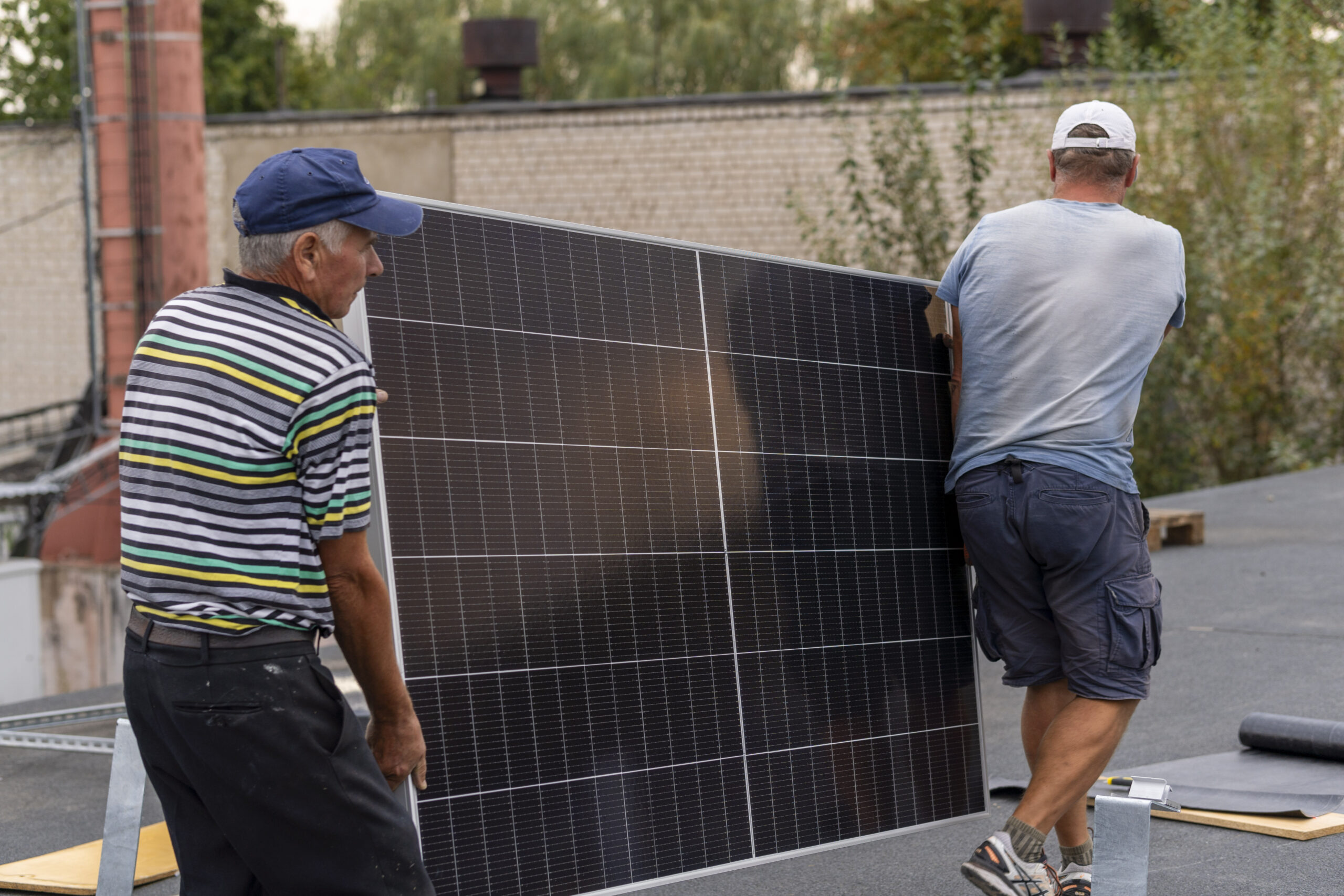 Hospital in Zhytomyr becomes more energy independent thanks to a new solar power plant